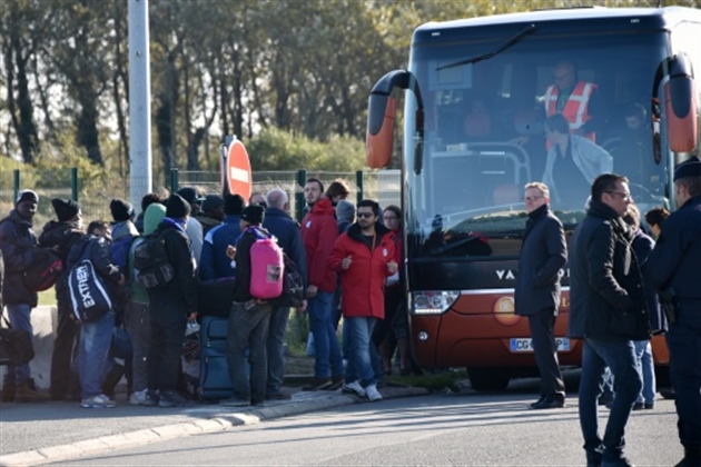 L'évacuation de la Jungle de Calais touche à sa fin — Crise migratoire